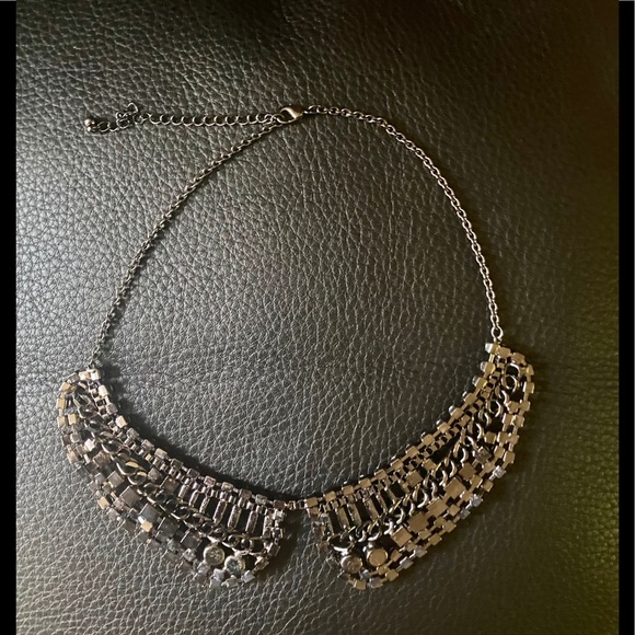 Collar Necklace - Picture 6 of 7